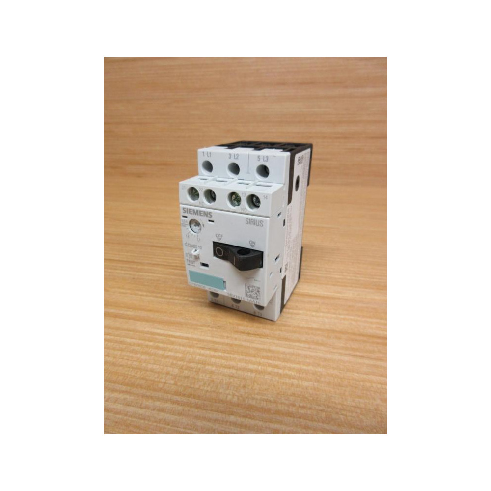 Siemens 3RV1011-1AA15 Sirius 1.1-1.6A Circuit Breaker 3RV10111AA15 W 9RV1901-1E - New No Box
