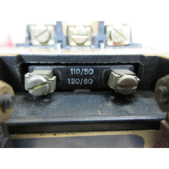 Joslyn Clark 7000-2140-11 Contactor 7000214011 W 2 Switches - Used