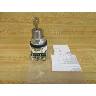 Allen Bradley 800T-N61KG4B Selector Switch - New No Box