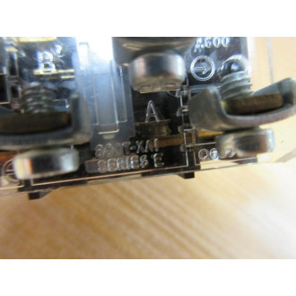 Allen Bradley 800T-FXQH24RA5 Push Button W800T-XA1800T-Blank - Refurbished