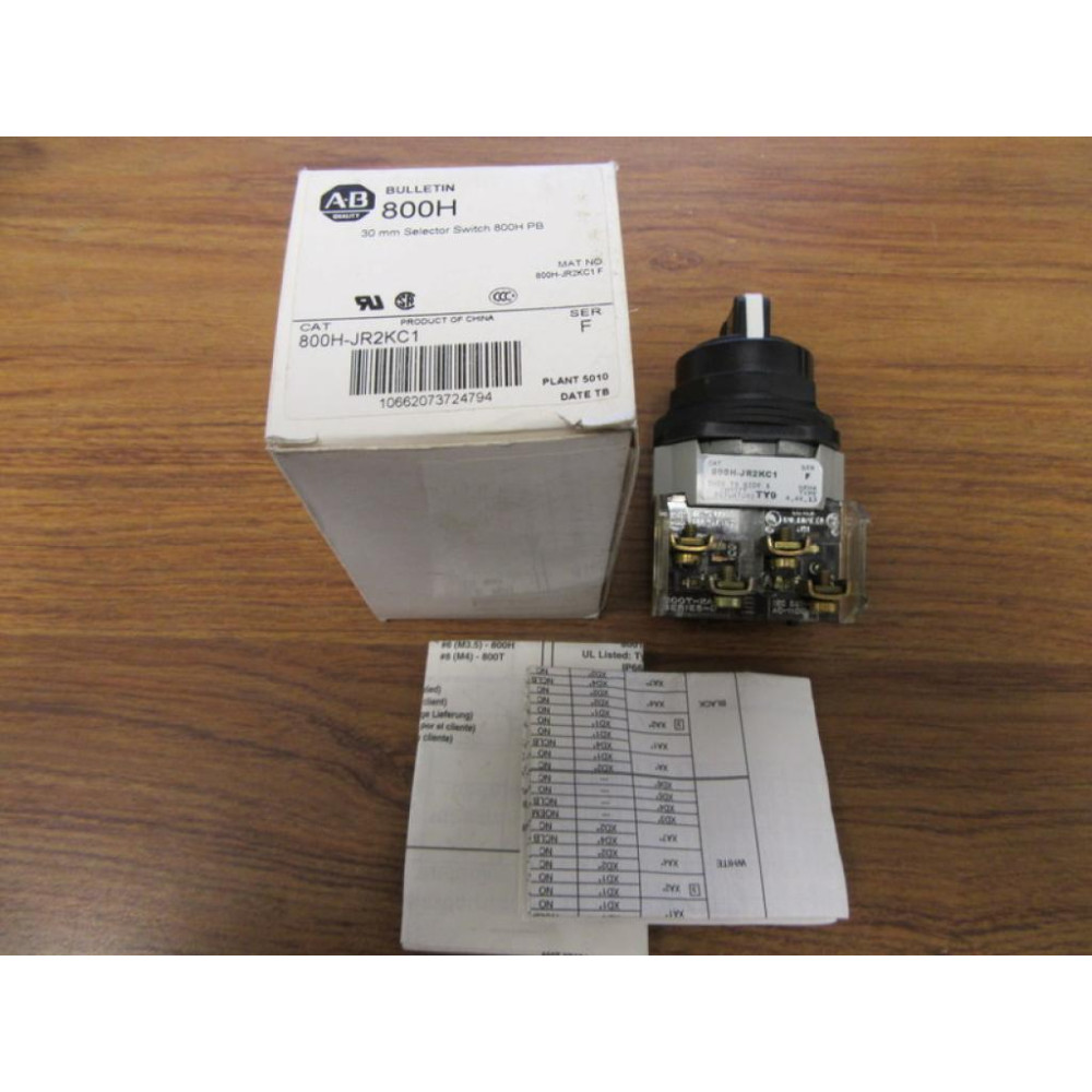 Allen Bradley 800H-JR2KC1 Selector Switch 800HJR2KC1 W800T-XA Contact Block