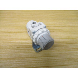 SMC AR20-01BG-A Regulator AR2001BGA WBracket - Used
