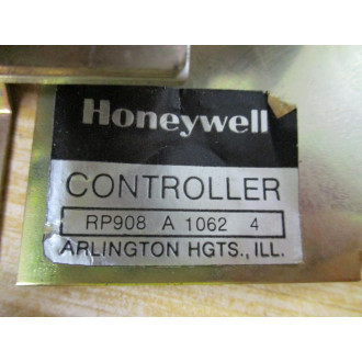 Honeywell RP908 A 1062 4 Controller RP908A10624 - Used