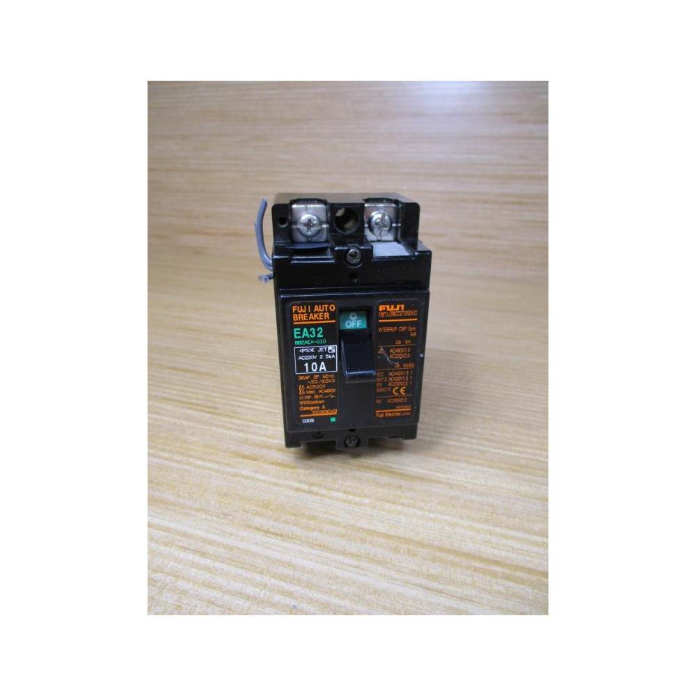 Fuji Electric EA32 10A Circuit Breaker BB2AEA-010 WO Guards - Used