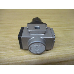 SMC AR20K-01-R Regulators AR20K01R - Used