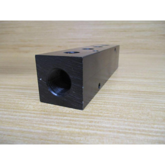 PolyConn PCM30-250-04BW Manifold PCM3025004BW - New No Box