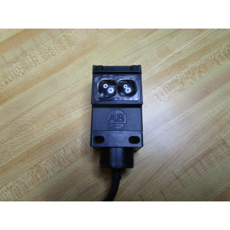 Allen Bradley 42GRP-9002-QD Photoswitch 42GRP9002QD WCord - Used