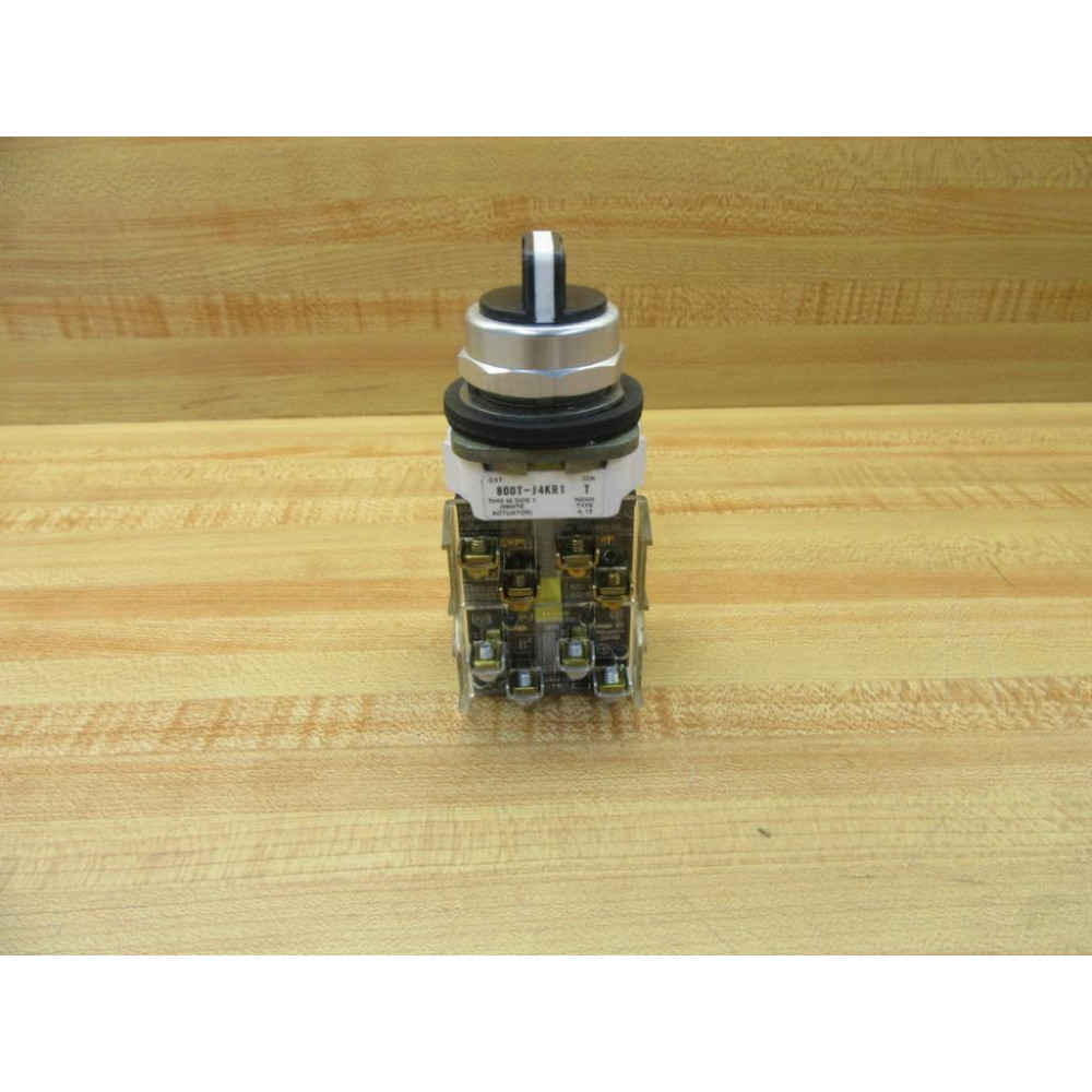 Allen Bradley 800T-J4KR1C Switch 800TJ4KR1C w800T-XA & 800T-XA1 - New No Box