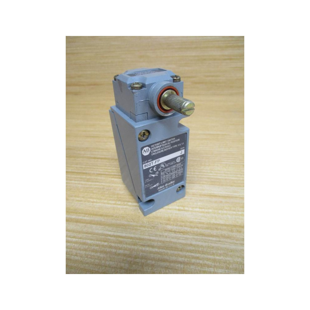 Allen Bradley 802T-FP Oiltight Limit Switch 802TFP W Operator - Used