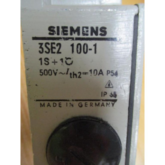 Siemens 3SE2 100-1 Limit Switch wRoller Lever 3SE21001 - Used