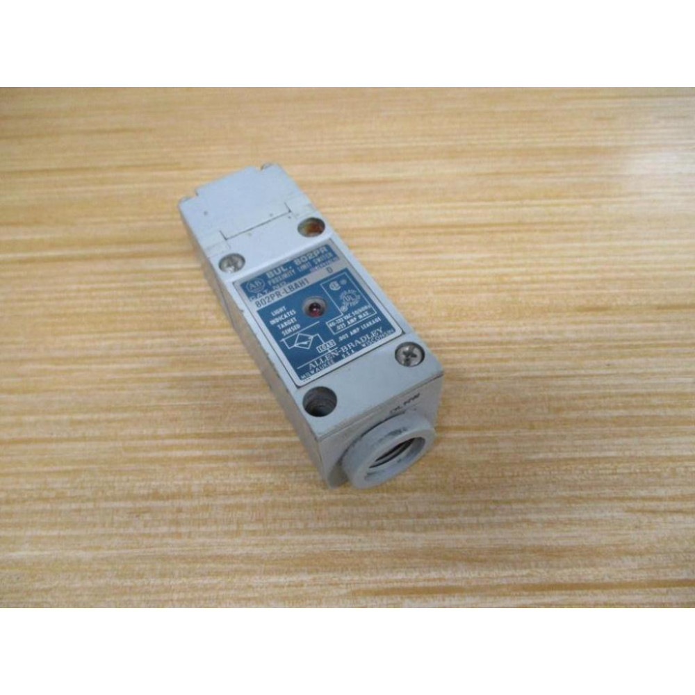 Allen Bradley 802PR-LBAH1 Inductive Proximity Sensor 802PRLBAH1 Ser. D - Used
