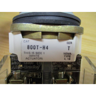 Allen Bradley 800T-H4 Selector Switch W 800T-XA - New No Box