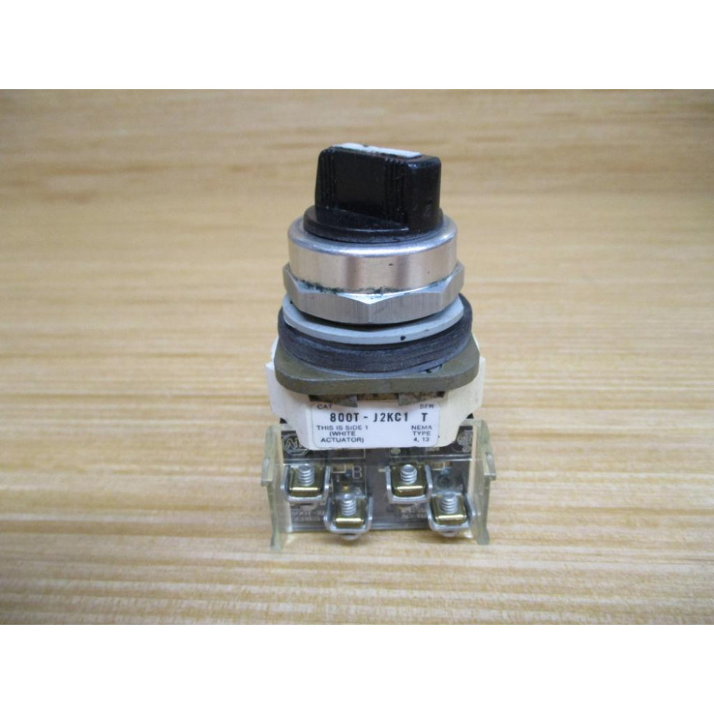 Allen Bradley 800T-J2KC1B Selector Switch 800TJ2KC1B - Used