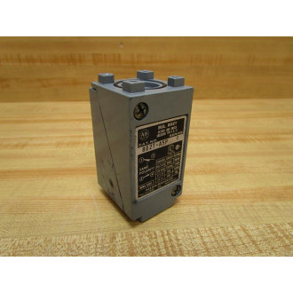 Allen Bradley 802T-A5P Limit Switch 802TA5P Series F Body Only - Used