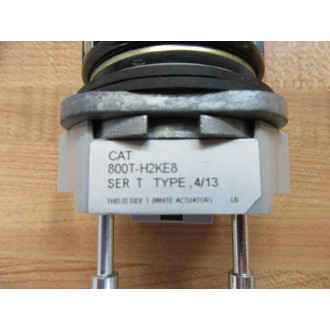 Allen Bradley 800T-H2KE8 Selector Switch 800TH2KE8 WKnob Lock - New No Box