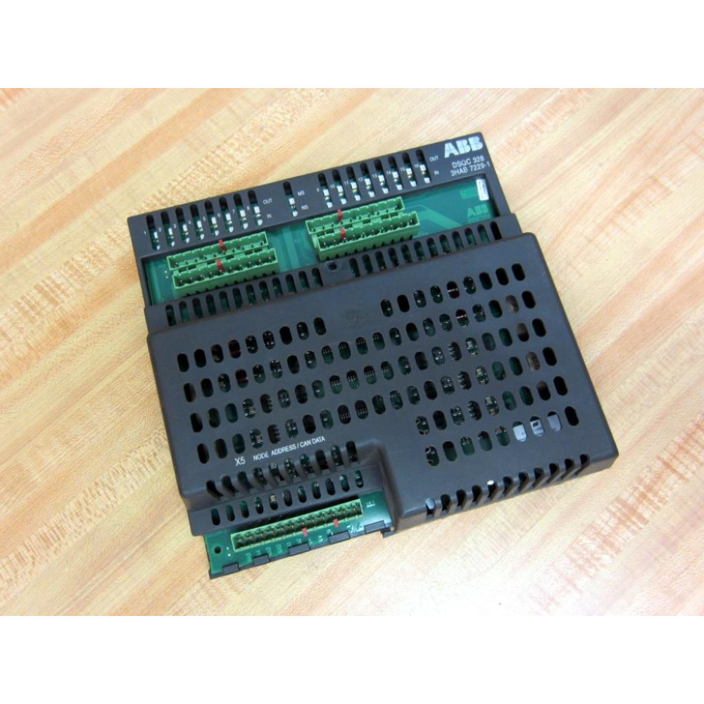 ABB 3HAB7229-1 DSQC328 Digital IO Unit 3HAB72291 - Used