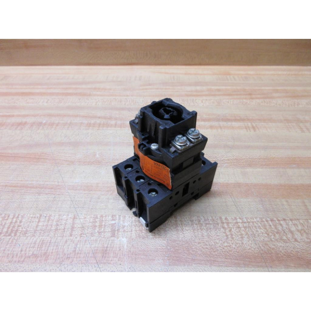 Klockner Moeller P1-20-NA Eaton Disconnect Switch P120NA WP1-25 - New No Box Klockner Moeller P1-20-NA Eaton Disconnect Switch P120NA WP1-25 - New No Box