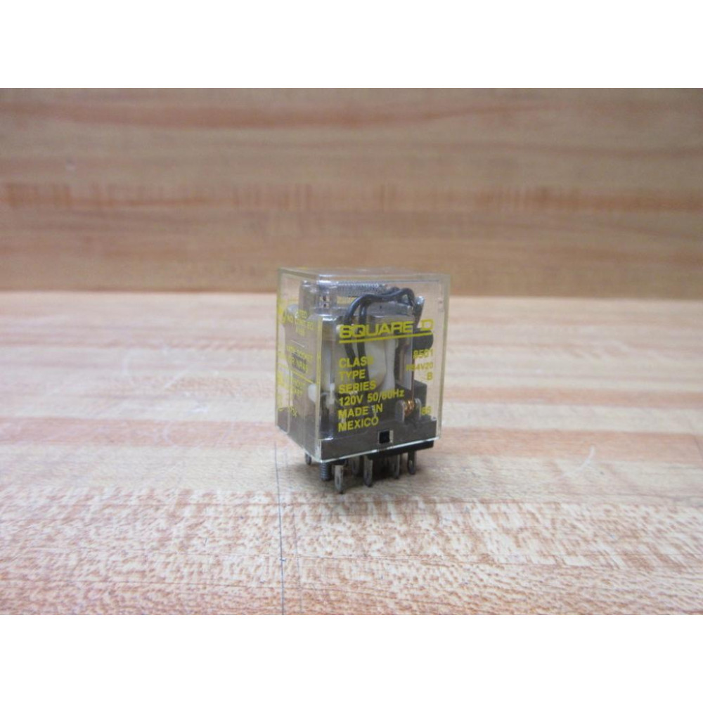 Square D 8501-RS4V20 Schneider Electric Relay 8501RS4V20 - Used