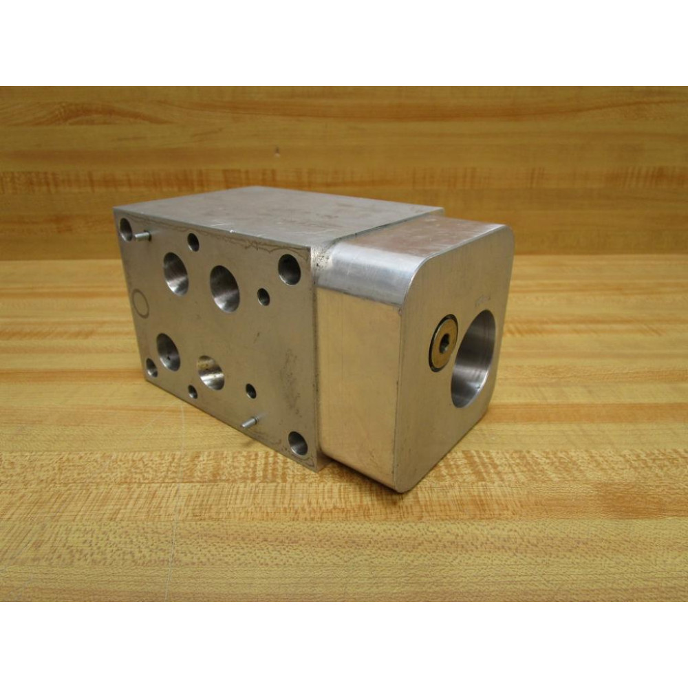 Sun Hydraulics 4153 474 000 Manifold Block 0BZ5-A2 - Used Sun Hydraulics 4153 474 000 Manifold Block 0BZ5-A2 - Used