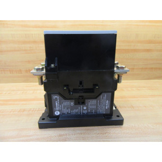 Allen Bradley 100-B180ND3 Contactor  100-B180N*3