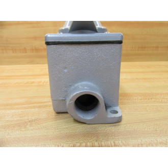 O-ZGedney FS-1-WRCA Single Receptacle Cover WBox FS1WRCA - New No Box