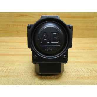 Allen Bradley MPL-A330P-SJ24AA Servo Motor MPLA330PSJ24AA - New No Box
