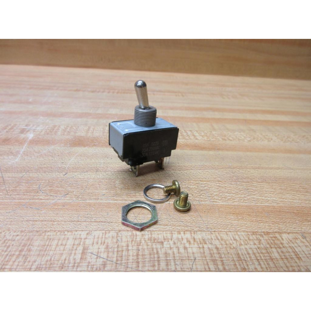 Cutler Hammer 0229 Eaton Toggle Switch - New No Box