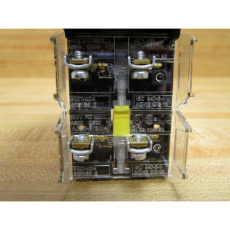 Allen Bradley 800T-FXTQH10RA5 Push Button 800TFXTQH10RA5 Red Cap