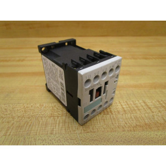Siemens 3RT1016-1BW42 Contactor 3RT10161BW42 Small Crack - New No Box