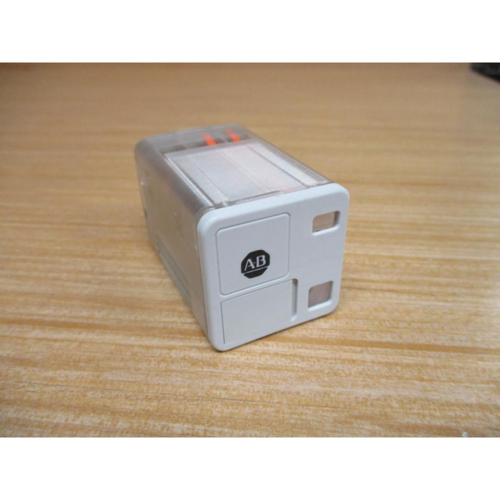 Allen Bradley 700-HB33A1-4-120VAC Relay 700-HB33A1-4-120V AC - Used