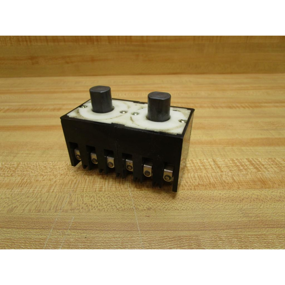 Hubbell 67542-001 Pushbutton Station PBS 67542001 - Used