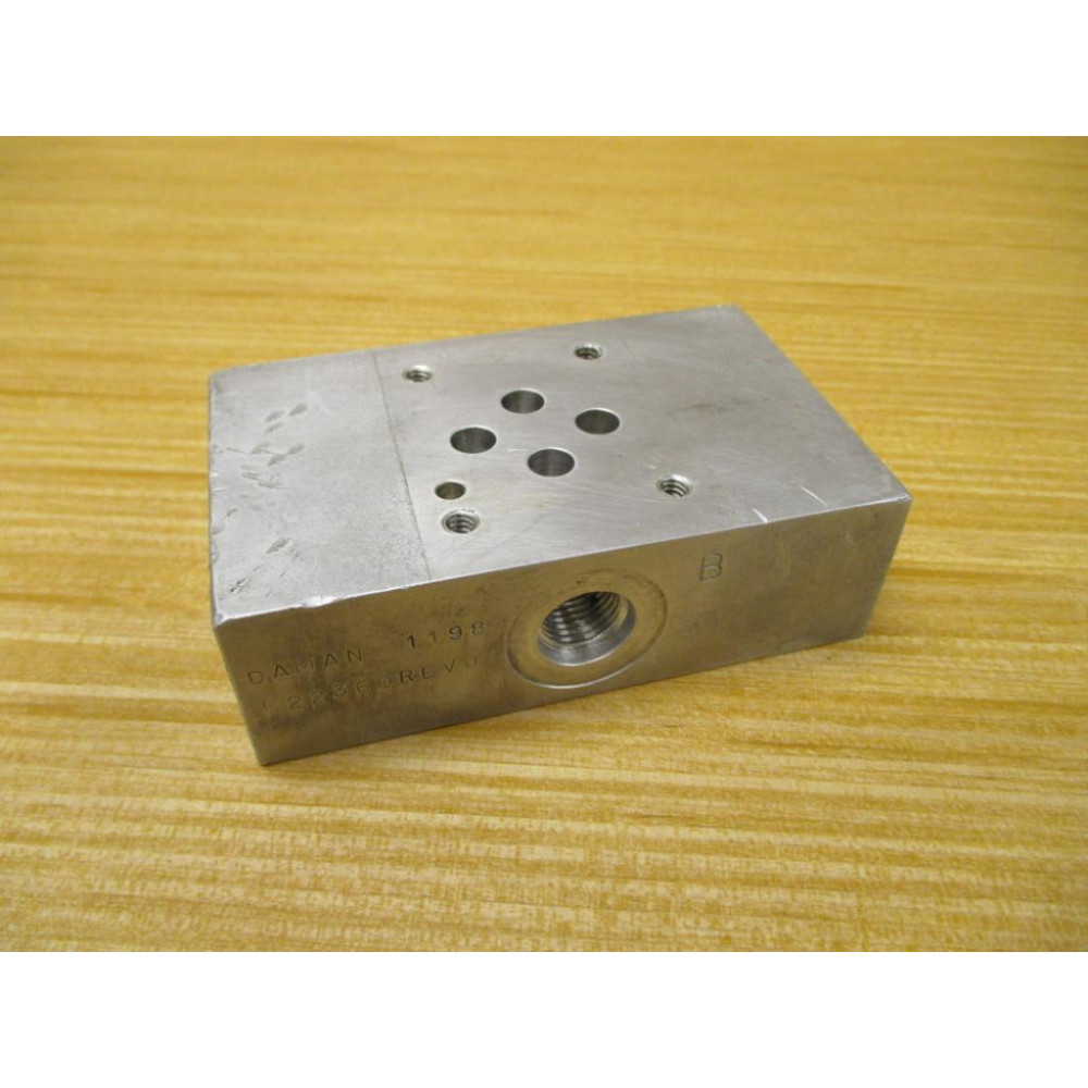 Daman C22360 Hydraulic Manifold 1198 - Used