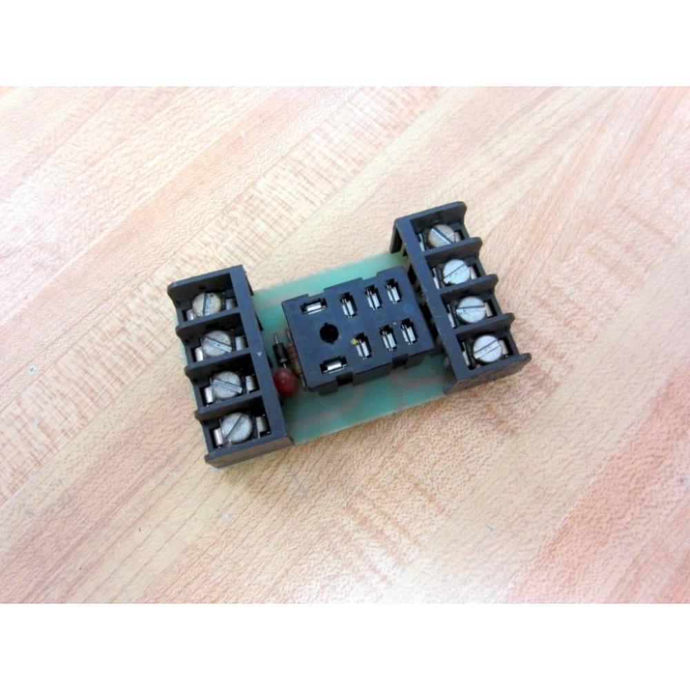 Cincinnati 822144 Relay Socket Board 816422 - Used Cincinnati 822144 Relay Socket Board 816422 - Used