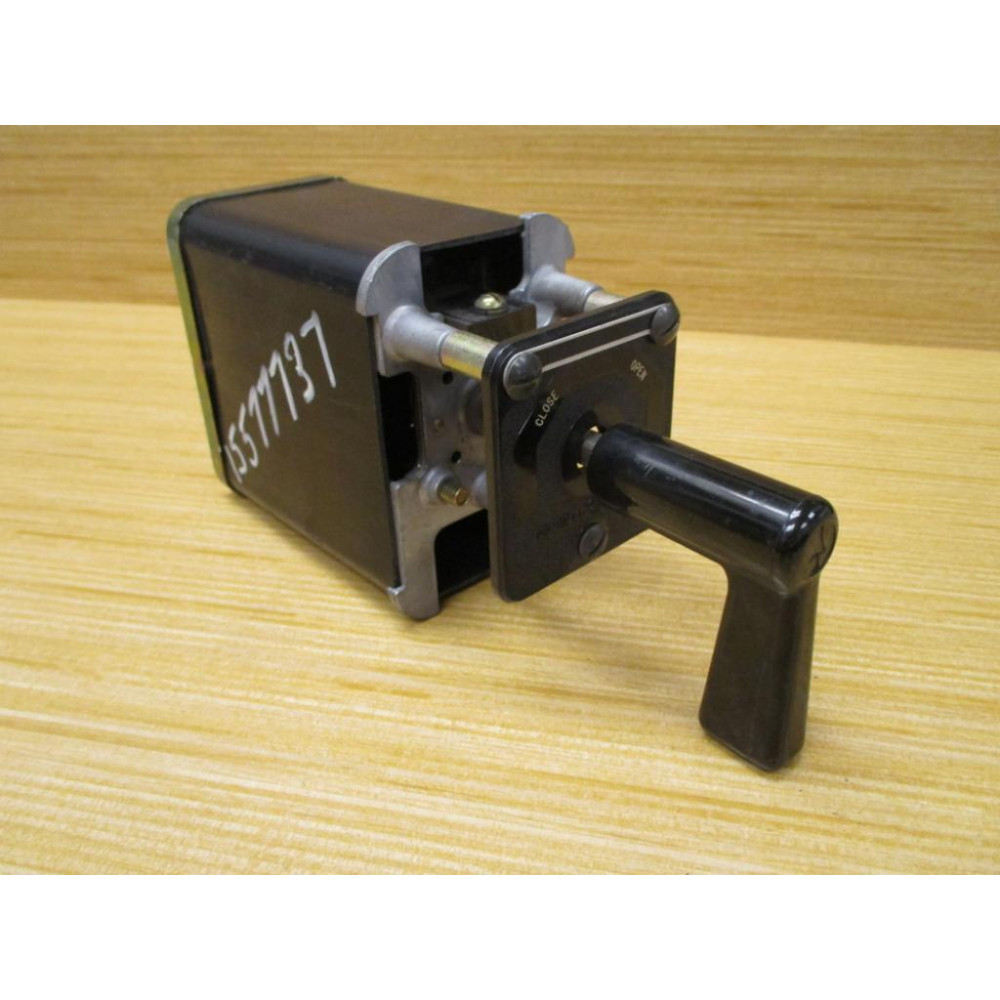 General Electric 16SB1DB317SSS4P GE Aux. Control Switch - New No Box General Electric 16SB1DB317SSS4P GE Aux. Control Switch - New No Box