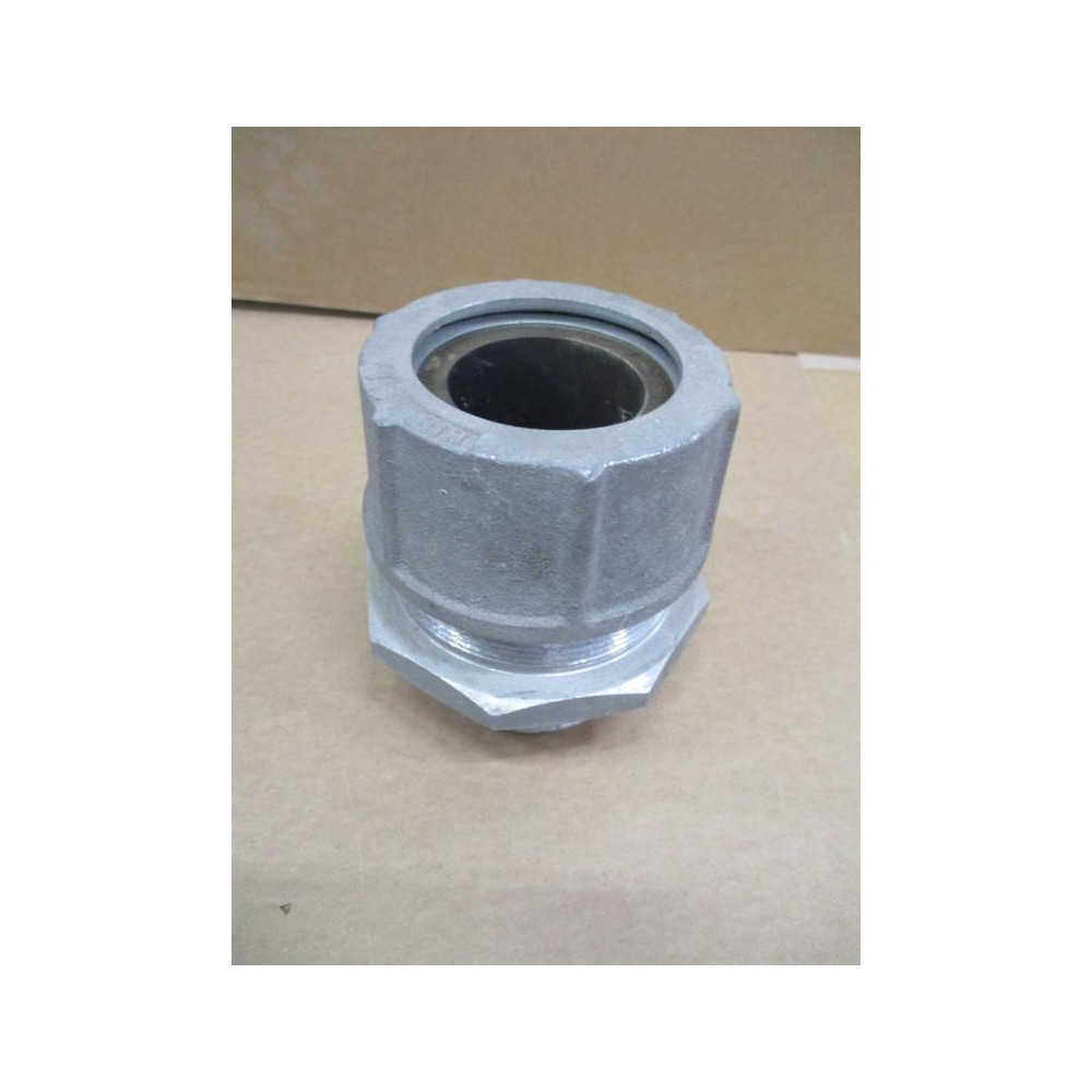 Hubbell SHC1077 Cord Connector - New No Box