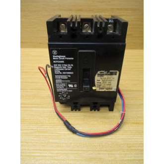 Westinghouse MCP0358RC 7A Circuit Breaker Cracked Corner - Used