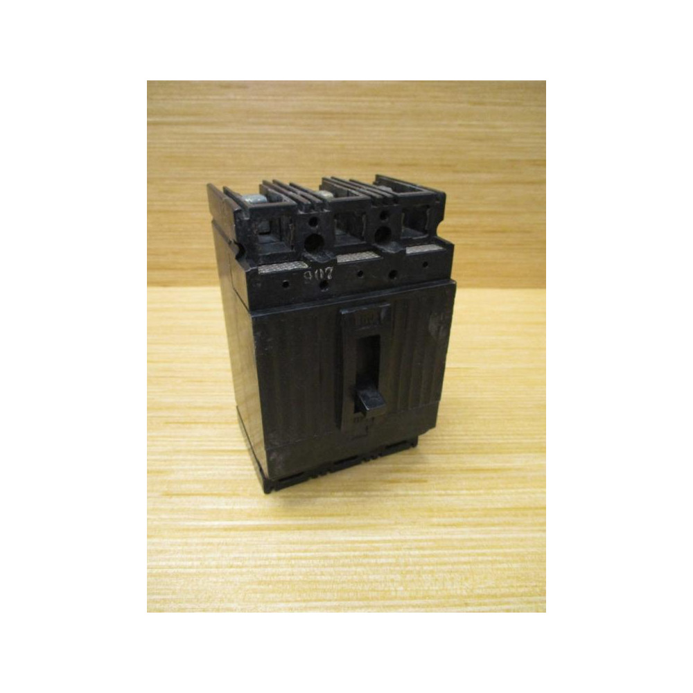 General Electric TE132030 30A Circuit Breaker GE - Used