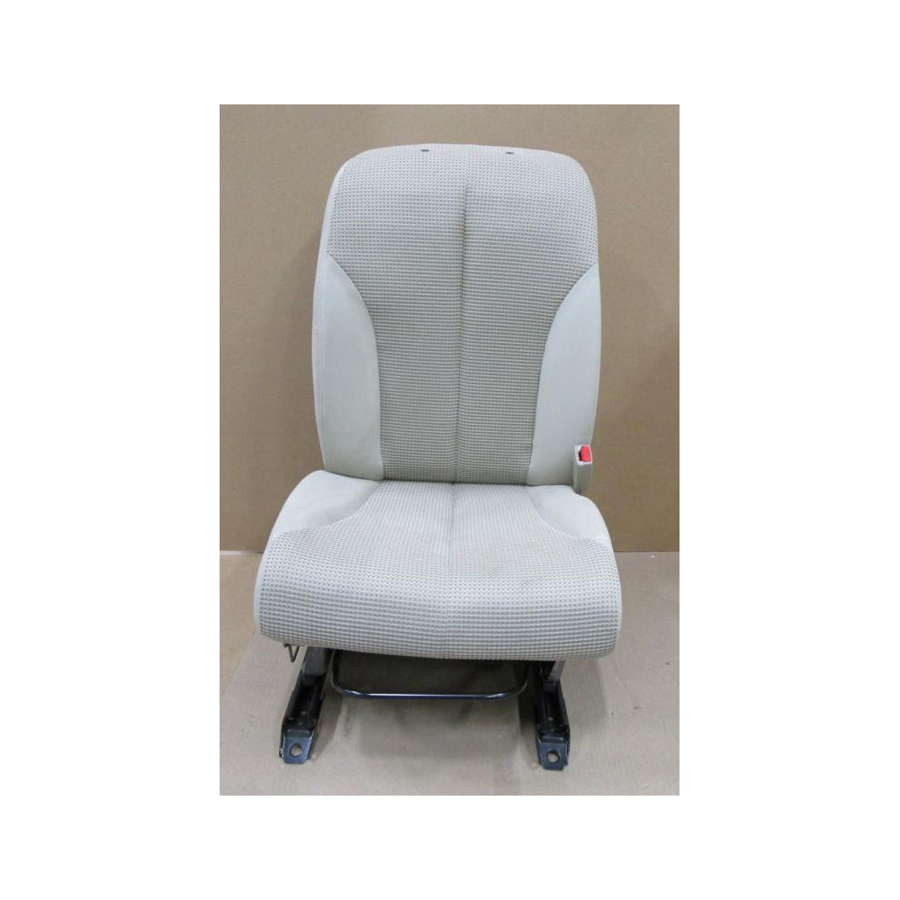 Nissan 87601-ZW81B Cushion W Adjuster 87601ZW81B