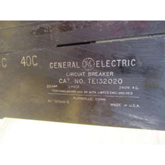 General Electric TE132020 20A Circuit Breaker GE Cracked Corner - Used