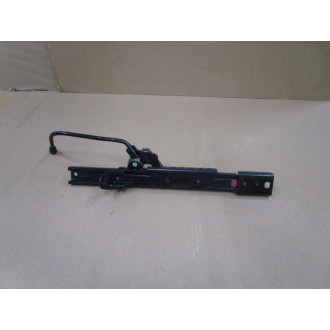 Hino S7213-01050 2 Track, Seat RH S721301050