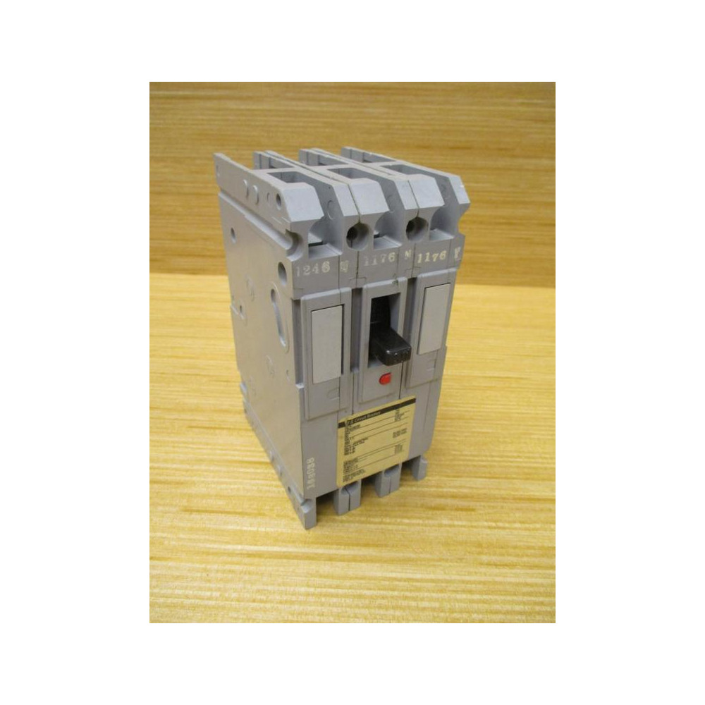 ITE HE43M030 30 AMP Circuit Breaker - Used