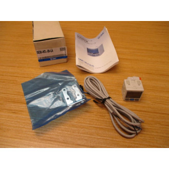 SMC ISE30-N7L-28-LA Pressure Switch ISE30-N7L-28