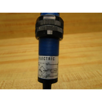 General Electric CR174DBP2E1 Photoelectric Limit Switch GE