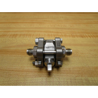 Swagelok SS-R62TS4 Ball Valve SS-R62TS4 WOut Handle - Used