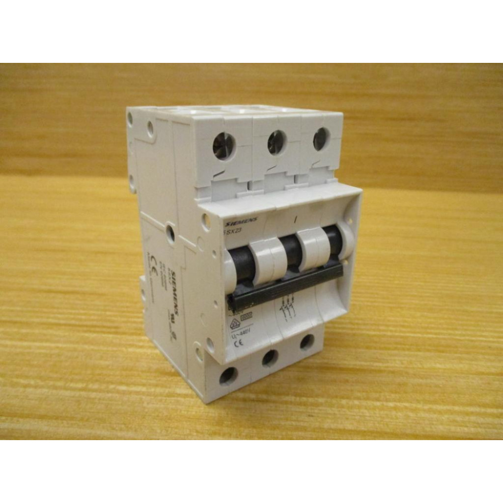 Siemens 5SX23 D25 25 AMP Circuit Breaker 5SX23D25 1 W Crack (Pack of 2) - Used