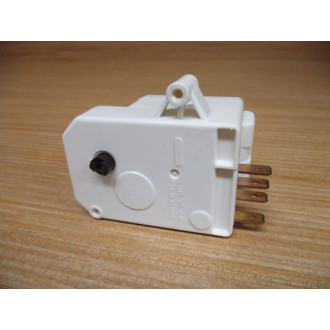 Sankyo TMDGY35RB9 Defrost Timer WR9X412 - New No Box