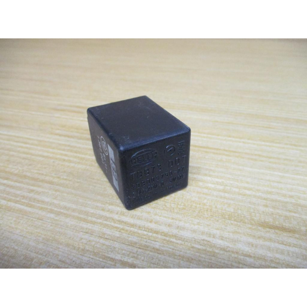 Hella 4DB003750-27 BMW Hazard Warning Flasher Relay 1367001 - Used