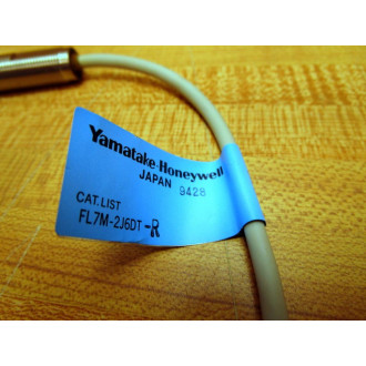 Honeywell FL7M-2J6DT-R Proximity Switch FL7M2J6DTR
