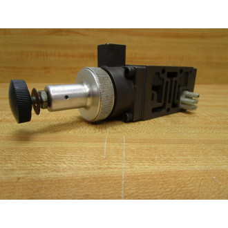 Numtatics 152RD100J Regulator - Used