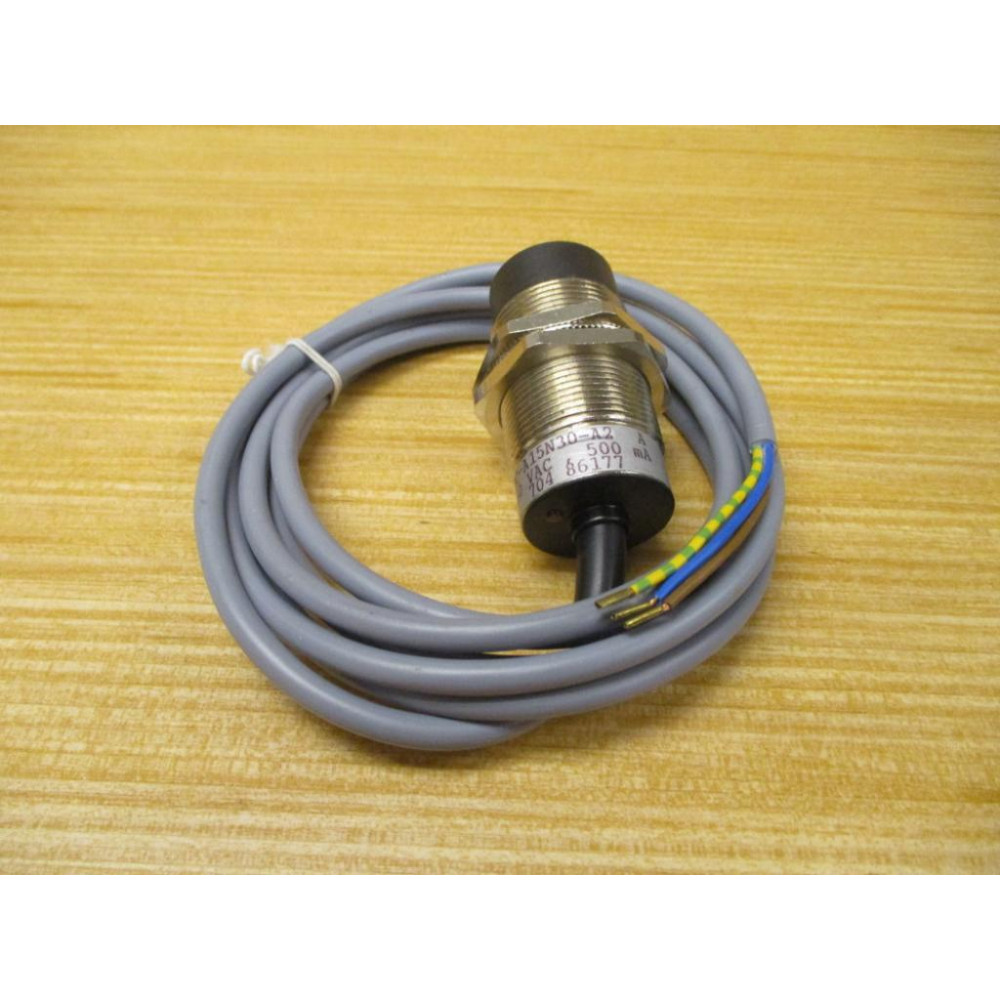 Allen Bradley 872C-A15N30-A2 Proximity Sensor 872CA15N30A2 - New No Box